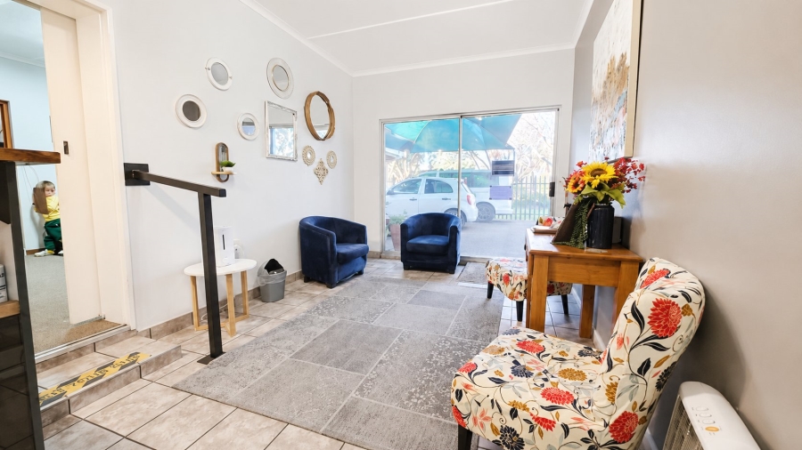 4 Bedroom Property for Sale in Flamwood North West